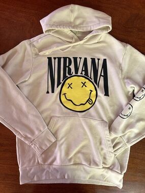 Nirvana Smiley Face Hoodie Cream Fleece Pullover Medium Graphic Band Sweatshirt